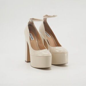 Steve Madden Sky High Platform Heels